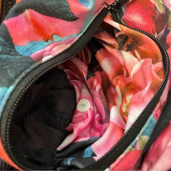 Lululemon Asana Secret Garden Floral Print Jacket Full Zip Stretch size 8 - Picture 10 of 10